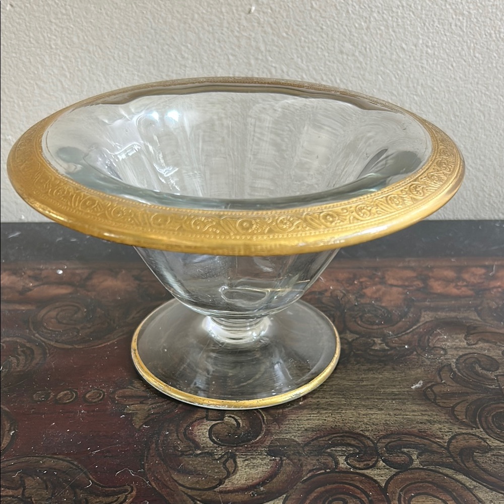 Elegant Gold-Rimmed Glass Bowl